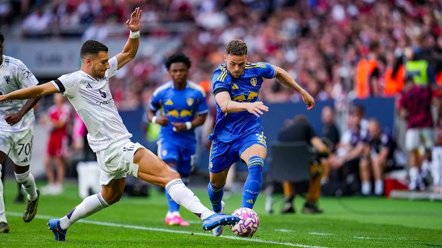 开云体育赛事直播集结日体能课后,切尔西迎来里程碑备战欧联,细节曝光,更衣室氛围转暖(切尔西欧联杯大名单)