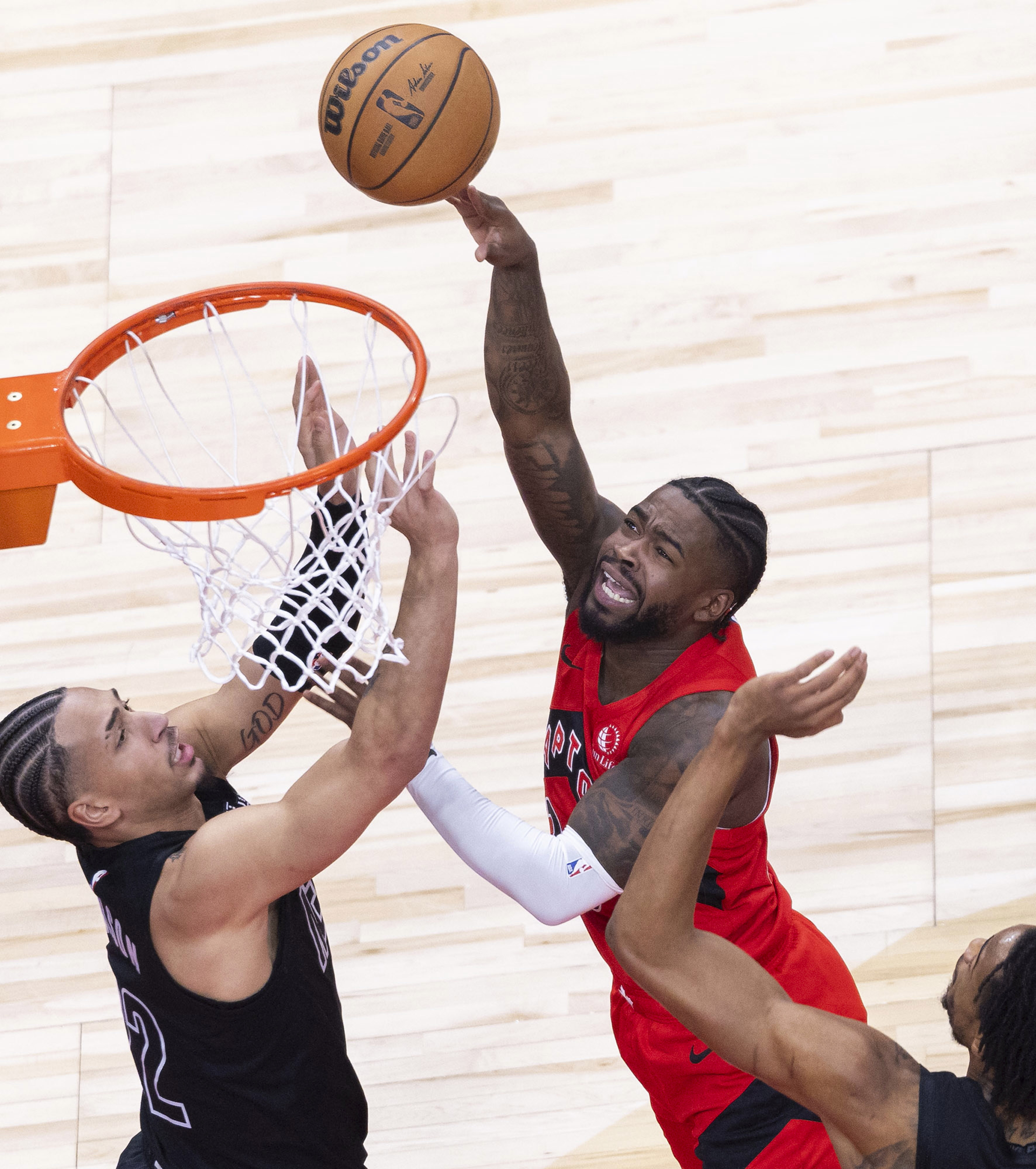 开云体育APP下载包含NBA季后赛赛程吃紧,多伦多猛龙窗口期造点机会,底气十足,阵容厚度经受考验的词条